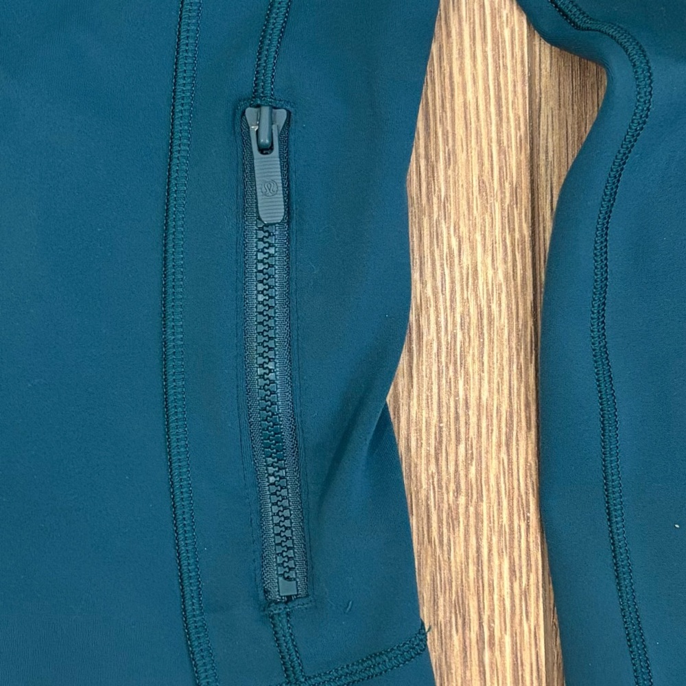 Lululemon Define Cropped Jacket Nulu Size 4 In Storm Teal - Picture 5 of 9